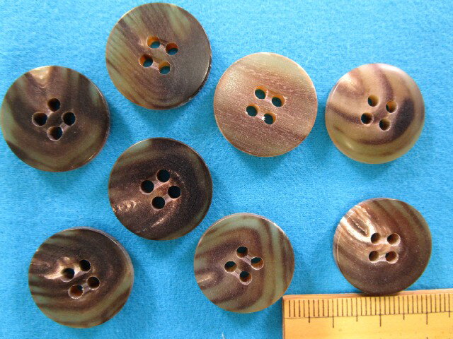 水牛ボタン（20mm） コゲ茶×ベージュ