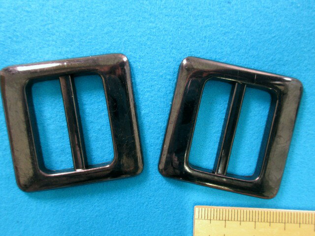 プラバックル黒