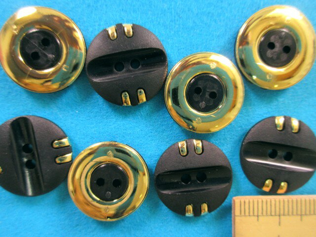 プラメタルボタン（18mm）黒×金