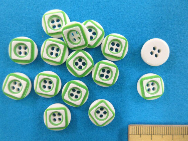 プラボタン（12mm）白×薄グリン