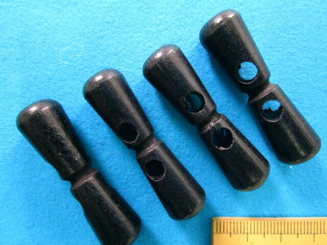 ウッドダッフルボタン44mm黒