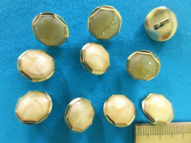 プラメタルボタン（13mm）薄ベージュ×金