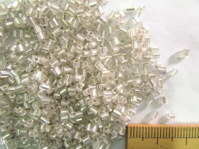 ガラス竹ビーズ(2mm×2mm)銀