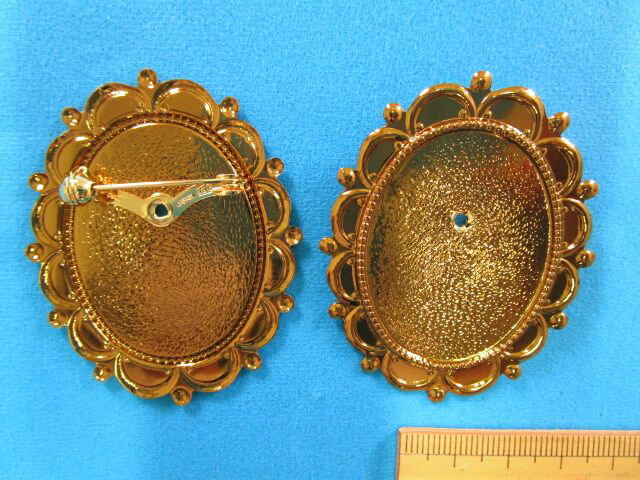 在庫処分デコ用ブローチ楕円　金（30mm×40mm）