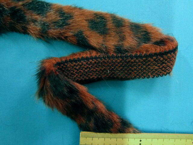 フェイクファーテープ（アニマル）赤茶×黒　2m　1.5cm幅