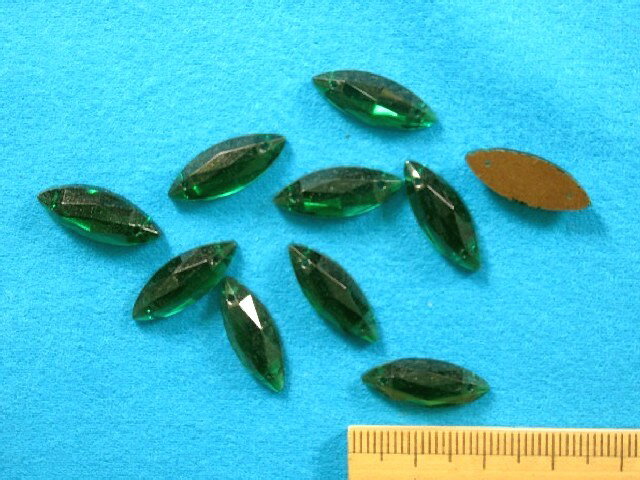 ミラーストーン(チェコガラス）マーキス・19mm×8mmグリン