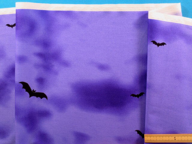 楽天市場 綿プリント生地ハロウィン紫 オレンジ １１０ｃｍ幅 １ ２ｍ 手芸ナカムラ