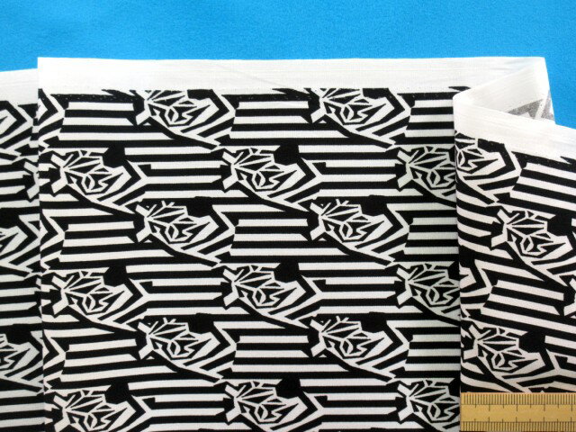 綿プリント生地オフ白×黒（110cm幅　2m）