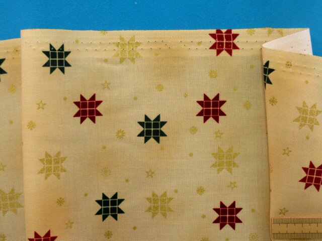 綿プリント生地（STOF fabrics）クリスマス ベージュ系×金（105cm幅 2m）