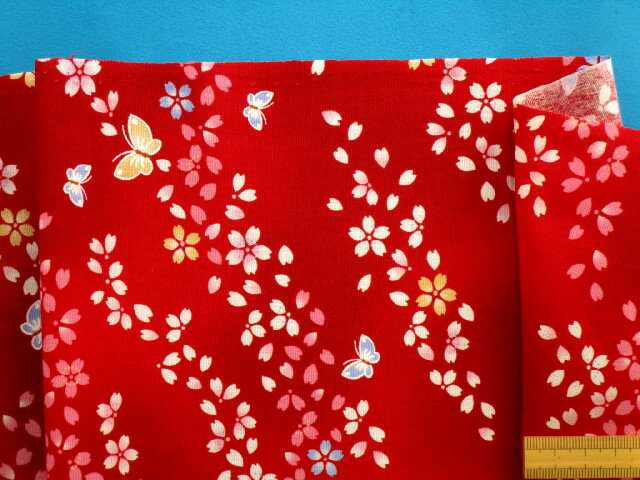 綿和柄プリント生地蝶/桜・赤×ピンク（110cm幅　2m）