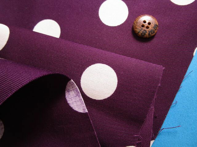綿プリントツイル生地水玉・濃紫×オフ白（110cm幅　2m） 2