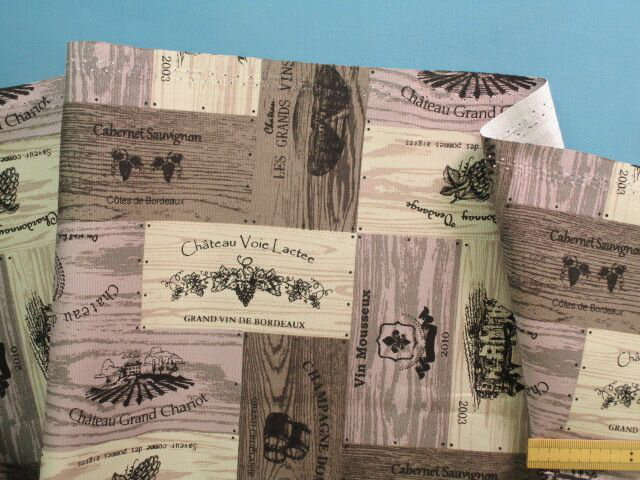 綿プリントオックス生地ワイン木箱・薄紫×ベージュ系（110cm幅　1m）