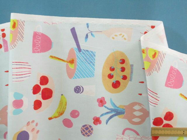 綿プリントオックス生地ケーキ/果物・水系×ピンク（110cm幅　1m）