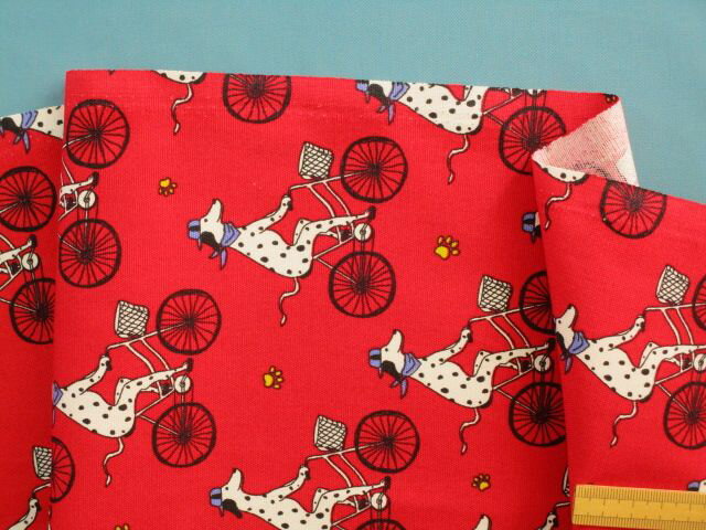 綿プリントオックス生地イヌ/自転車・赤（110cm幅　1m）