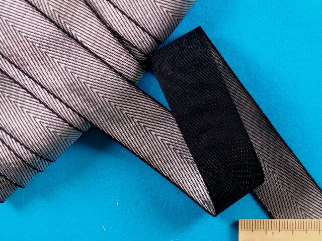 在庫処分ラメテープグレーブラウン　（2cm幅　10m巻）