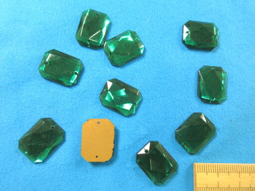 ミラーストーン(チェコガラス)長方形・18mm×14mmグリン ミラーストーン(チェコガラス)長方形・18mm×14mmグリン