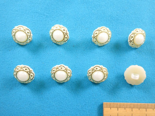 プラボタン（15mm）オフ白×金