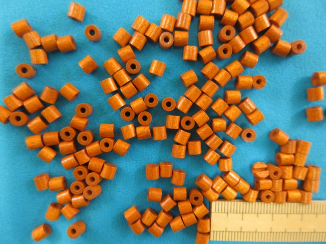 ウッドビーズ茶