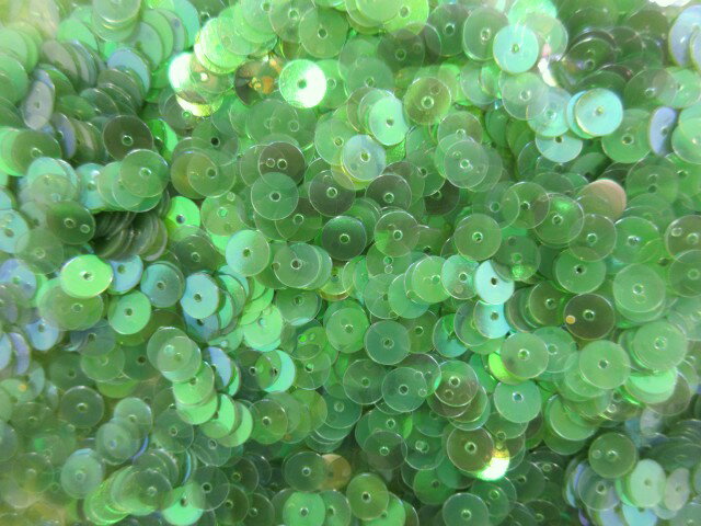 スパンコール　6mm（100g・7000枚）オーロラクリアグリン