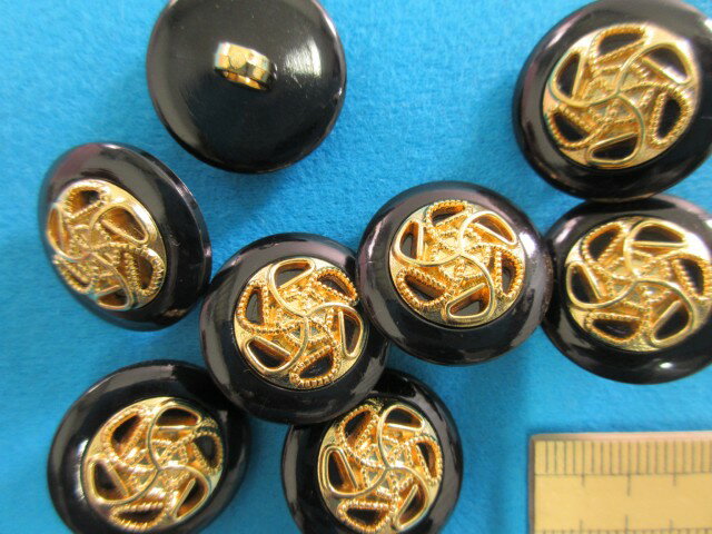 プラメタルボタン（20mm）黒×金