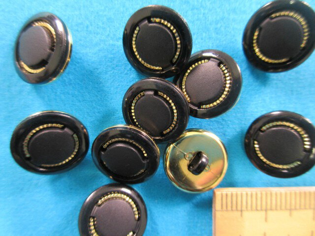 プラメタルボタン（13mm）黒×金