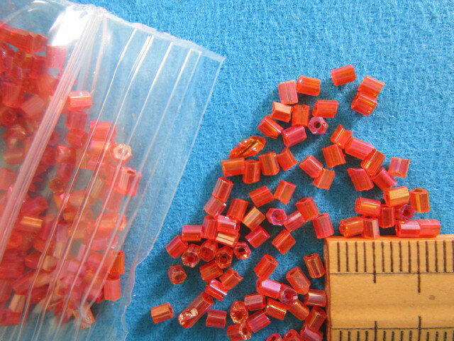 ガラス竹ビーズ(2mm×2mm)オーロラ濃オレンジ