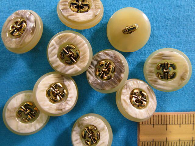 プラメタルボタン（15mm）ベージュ×渋金