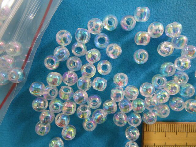 プラ丸ビーズ（6mm）オーロラクリア