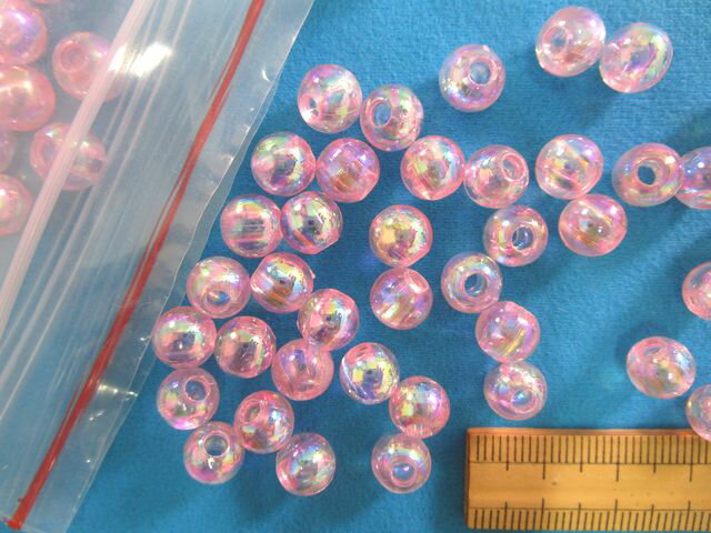 プラ丸ビーズ（8mm）オーロラピンク