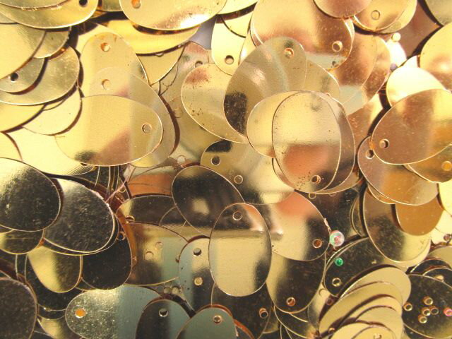 スパンコール　楕円　20×12mm（100g）金