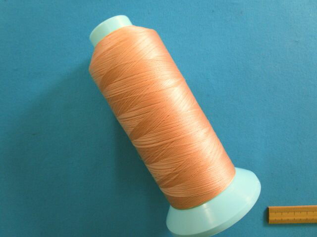 ニット用ミシン糸＃60　薄オレンジピンク系