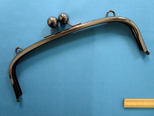 口金（カン付き　21.5cm）黒銀