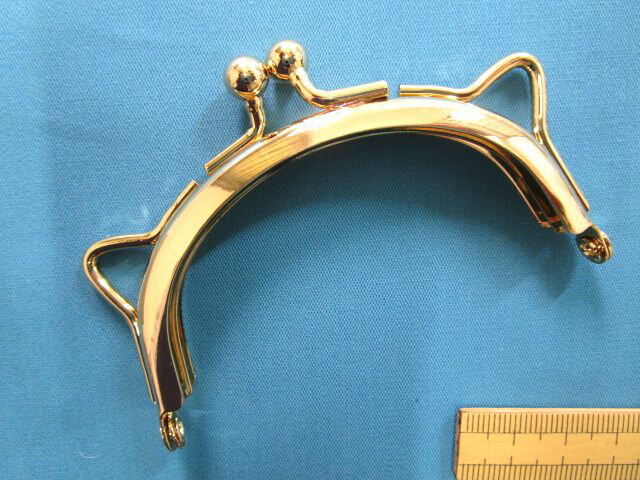 口金（カン付き　8.3cm）金