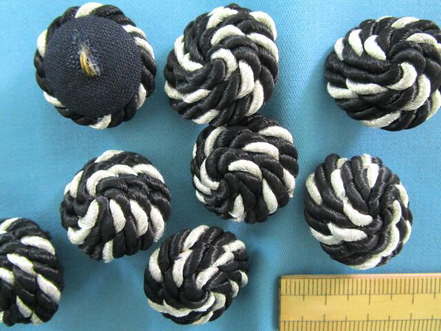 コードボタン（23mm）黒×銀