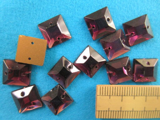 ミラーストーン(チェコガラス)正方形・10mm赤紫 ミラーストーン(チェコガラス)正方形・10mm赤紫