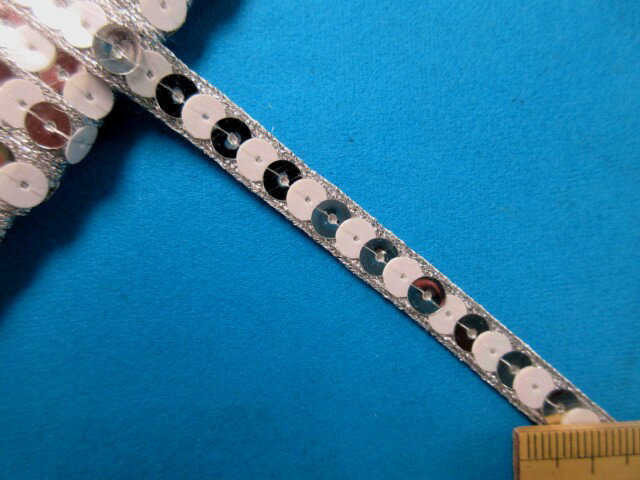 スパンコールテープ（0.7cm幅　5m巻）パール×銀