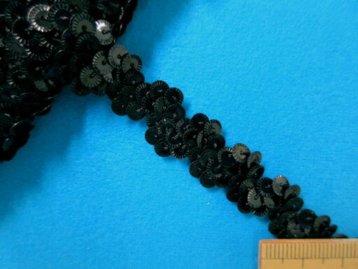 スパンコールブレード(1.5cm幅 4m巻)黒 スパンコールブレード(1.5cm幅 4m巻)黒
