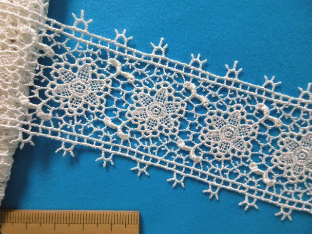 在庫処分レーヨンケミカルレース（4.8cm幅　3m巻）オフ白//