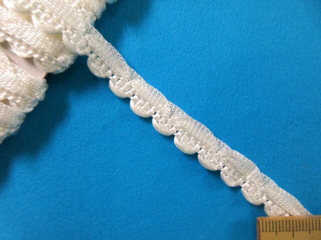 レーヨンブレード（0.9cm幅　5m巻）オフ白