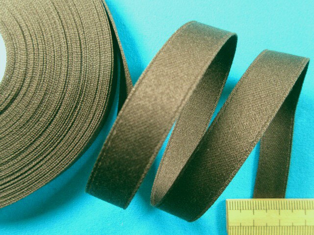 コットン両面サテンリボンコゲ茶（1．2cm幅　15m巻）