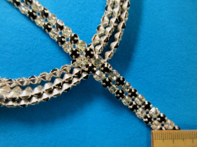 在庫処分ラインストーンブレード黒×クリア（1cm幅　1m巻）