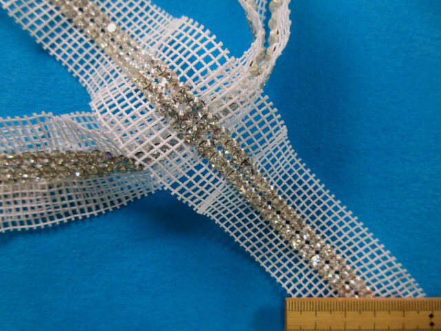 ラインストーンブレード（3.5cm幅　1m巻）クリア×白