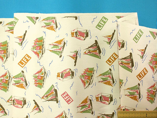 綿プリントオックス生地ヨット・オフ白（110cm幅　2m）