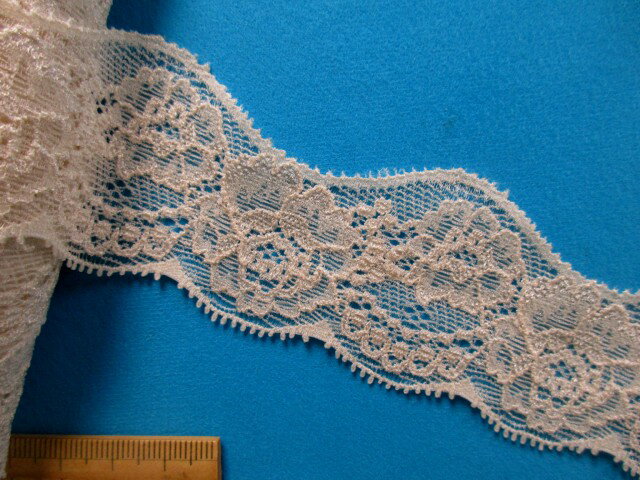 Stretch Lace - ストレッチレース（4.4cm幅 10m巻）ベージュ