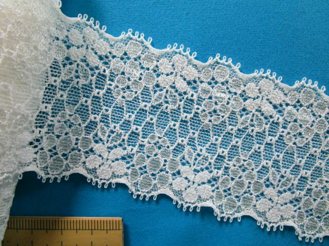 ストレッチレース（5.2cm幅 5m巻）オフ白