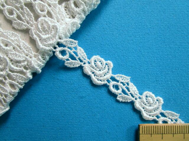 レーヨンケミカルレース（1.2cm幅 4m巻）オフ白