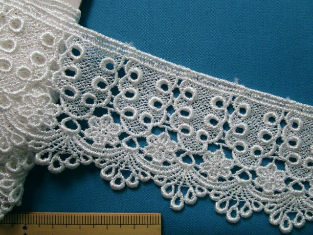 レーヨンケミカルレース(5.2cm幅 2m巻）オフ白