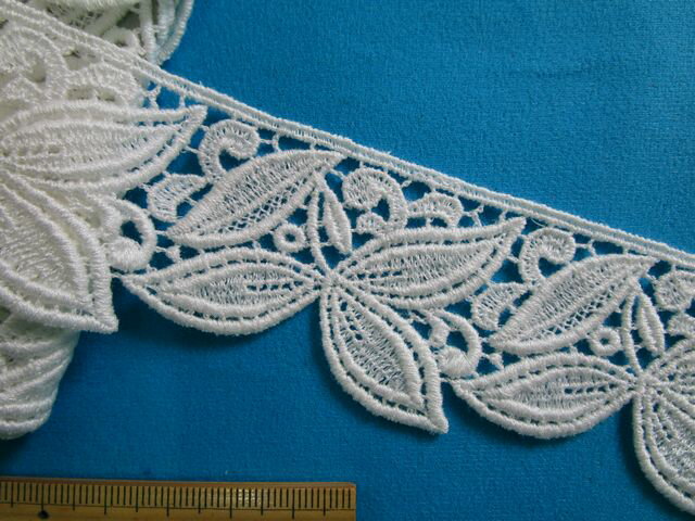 綿ケミカルレース（4cm幅 2m巻）オフ白