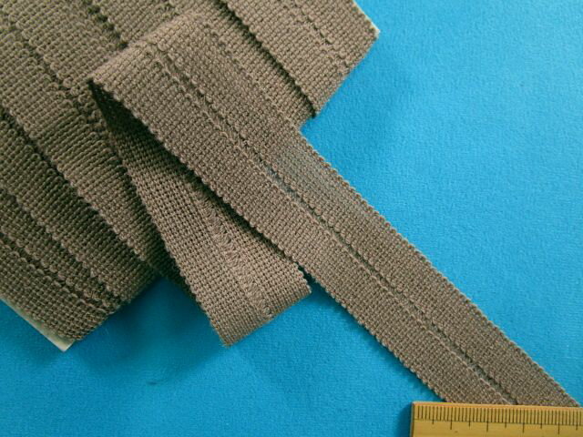 ウールふちどりテープ（2.5cm幅 5m巻）茶ベージュのサムネイル