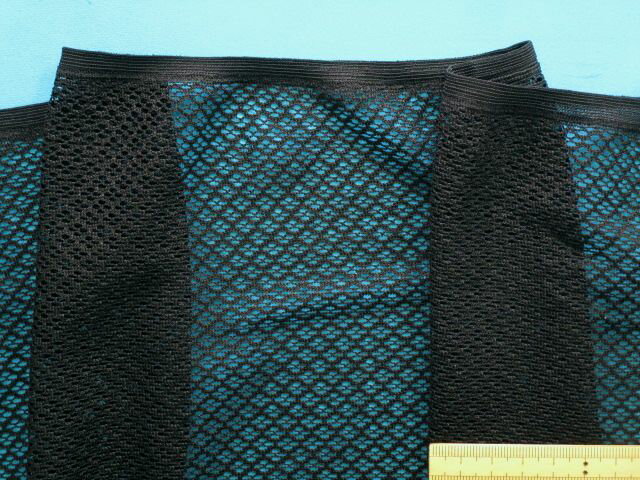 ラッセルレース生地黒（115cm幅　2m）